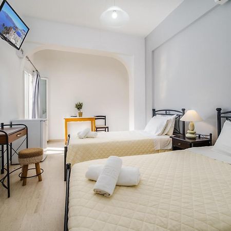 Emmanouela Studios & Villas Karterados  Exteriör bild