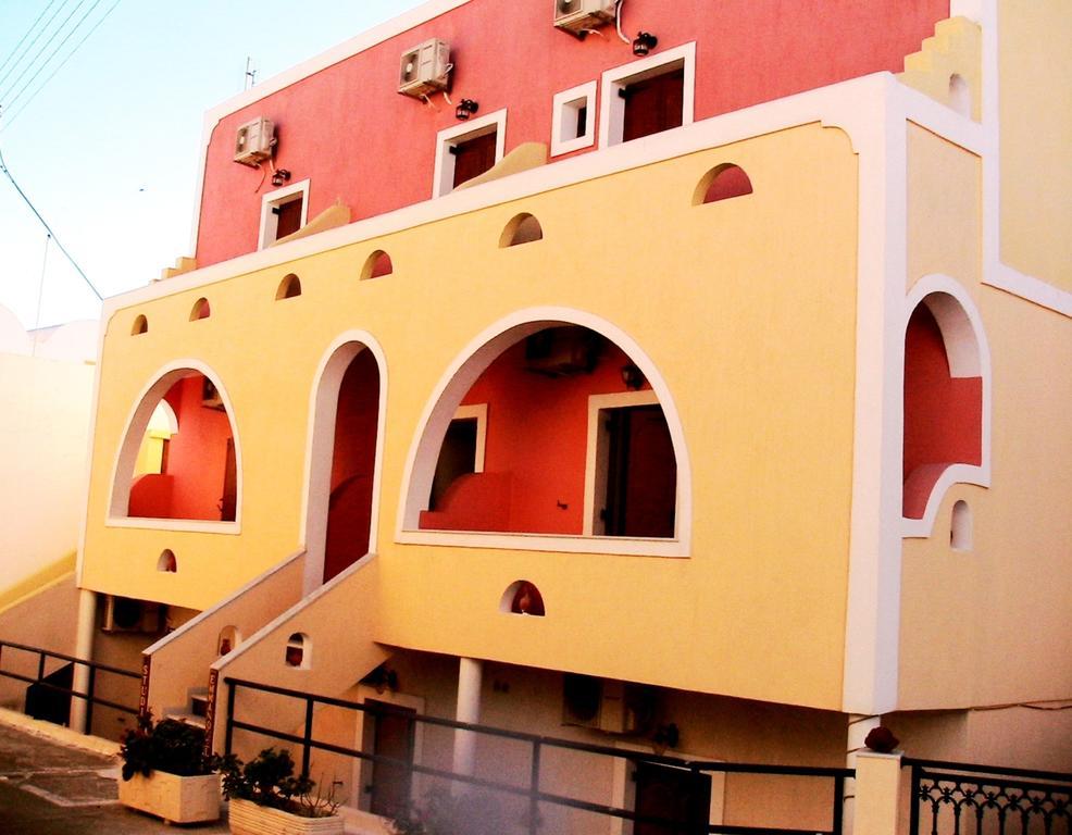 Emmanouela Studios & Villas Karterados  Rum bild