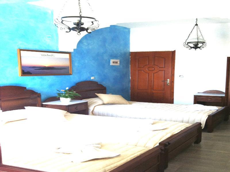 Emmanouela Studios & Villas Karterados  Exteriör bild